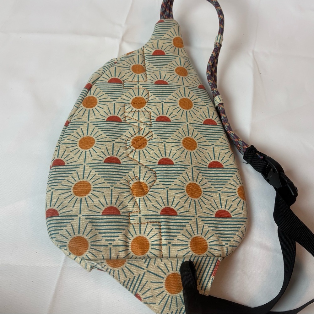 Kavu Mini Rope Sling Bag Sunsets Forever Print Unisex Shoulder Canvas - Picture 2 of 8
